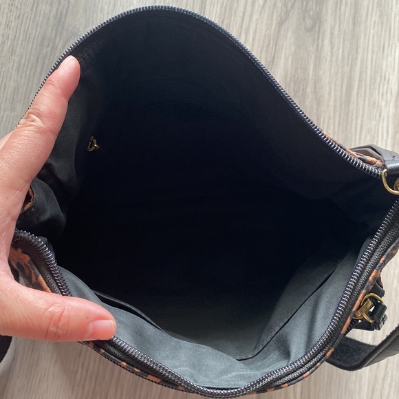 Fossil Jenna Cheetah Crossbody - Picture 4 of 5